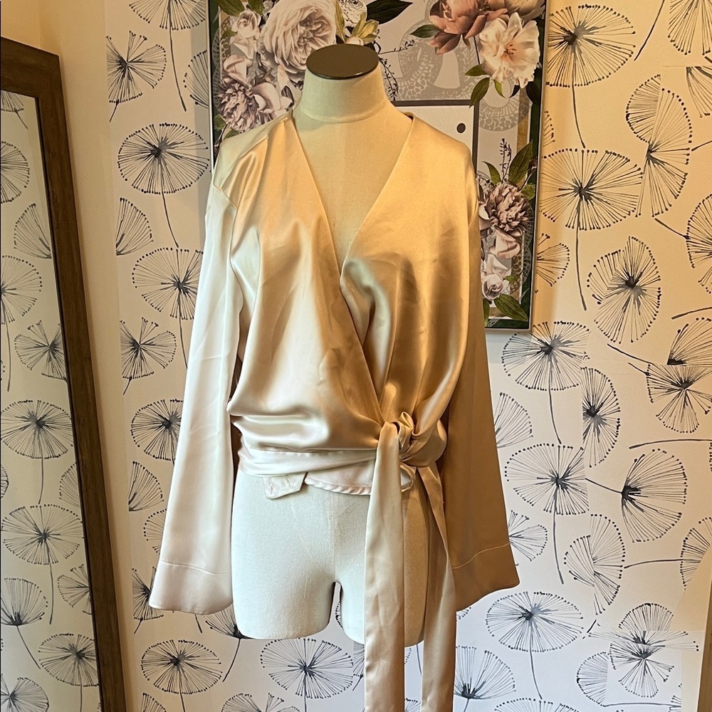 Solar 42 (M) Elegant Cream Wrap Blouse